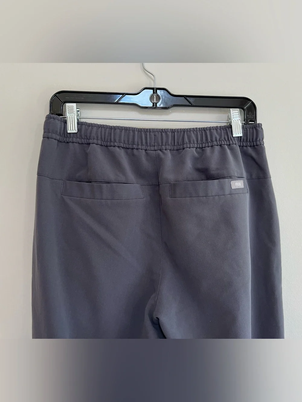 FIGS Tansen Jogger Scrub 5 Pocket Pants Charcoal Grey (PO #1873), sz Small Short